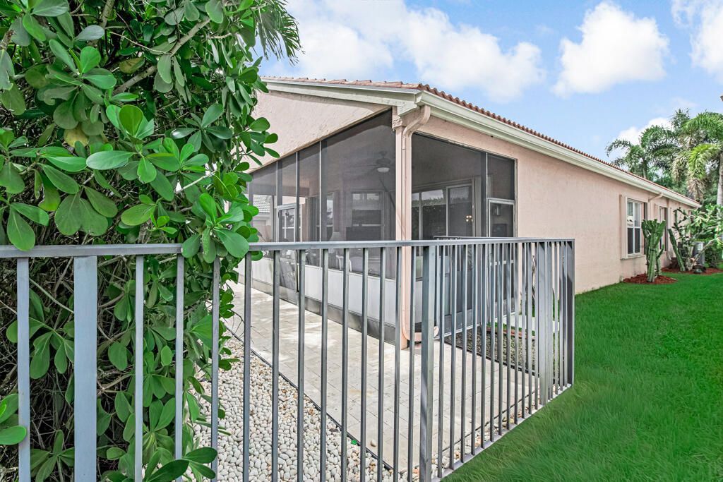 7546 Pebble Shores Terrace, Lake Worth, FL 33467 Photo