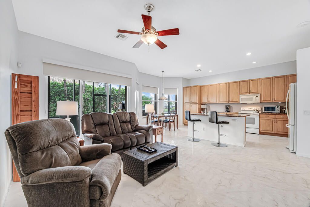 7546 Pebble Shores Terrace, Lake Worth, FL 33467 Photo