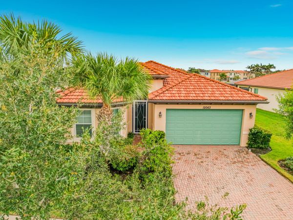 12063 SW Bennington Circle, Port St. Lucie, FL 34987