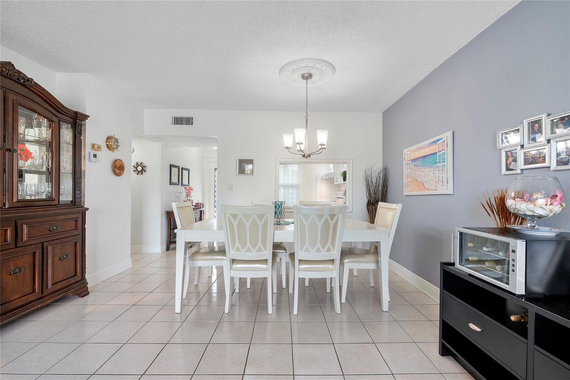 7807 Golf Cir Drive, Unit 211, Margate, FL 33063 Photo