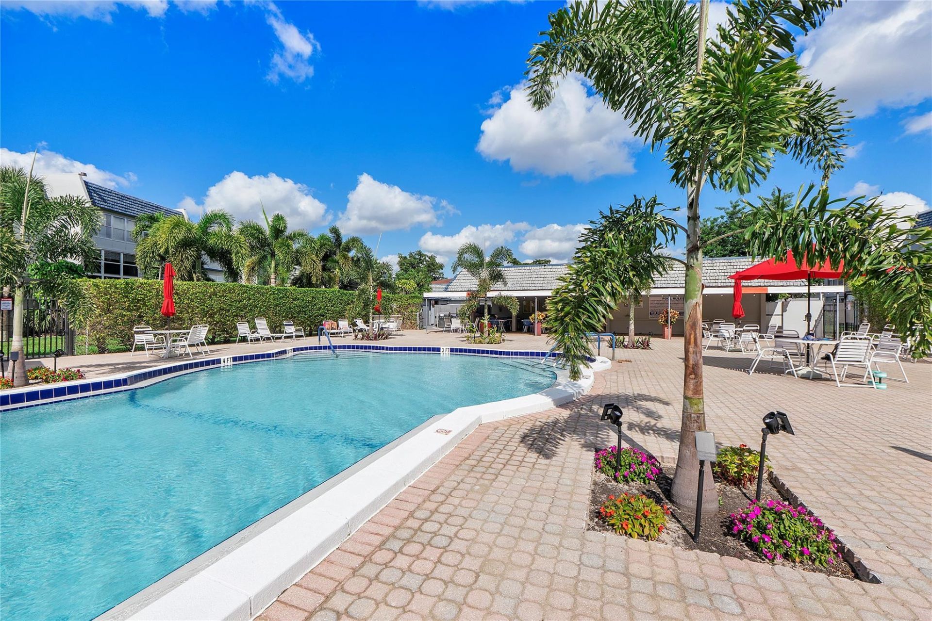 7807 Golf Cir Drive, Unit 211, Margate, FL 33063 Photo