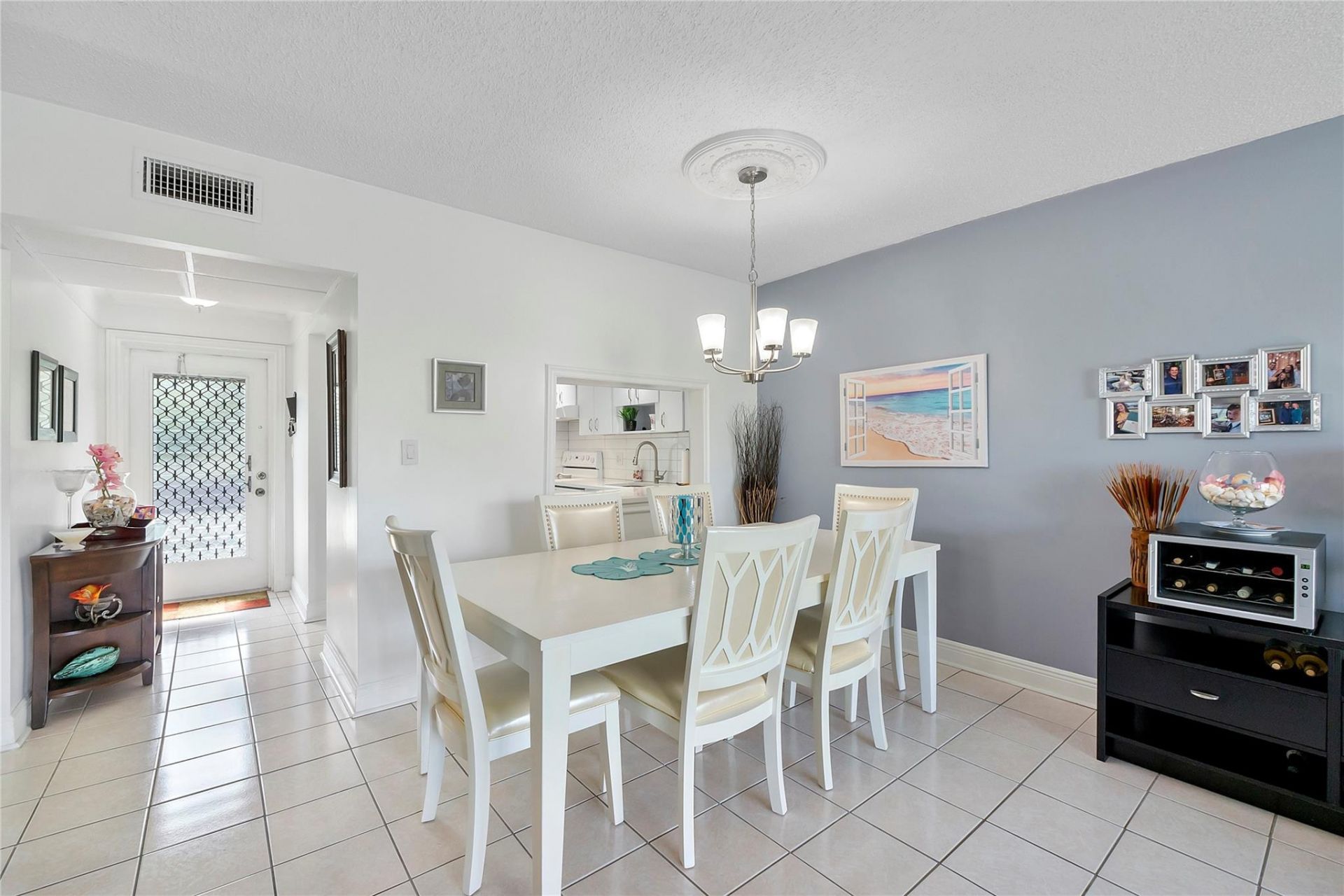 7807 Golf Cir Drive, Unit 211, Margate, FL 33063 Photo