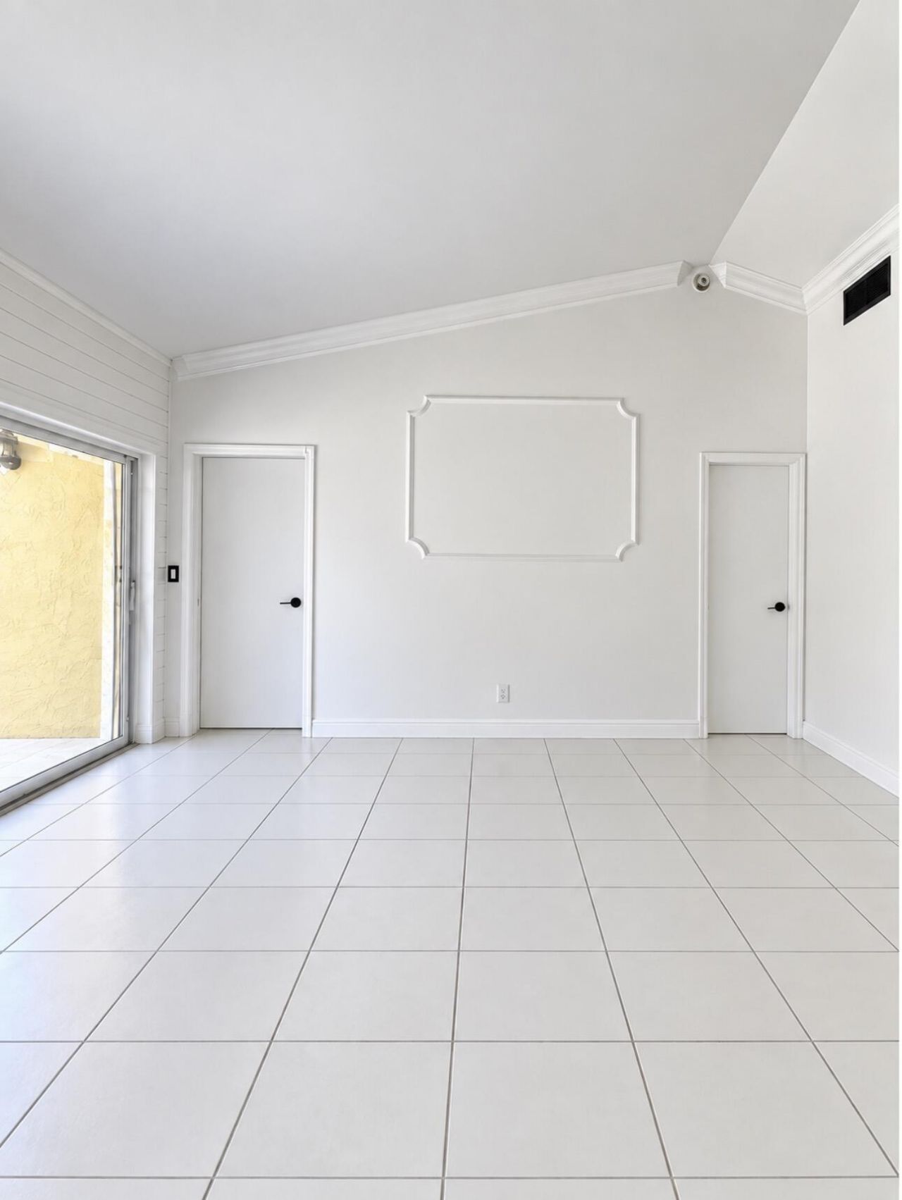 2465 Kimmie Drive, Hollywood, FL 33026 Photo