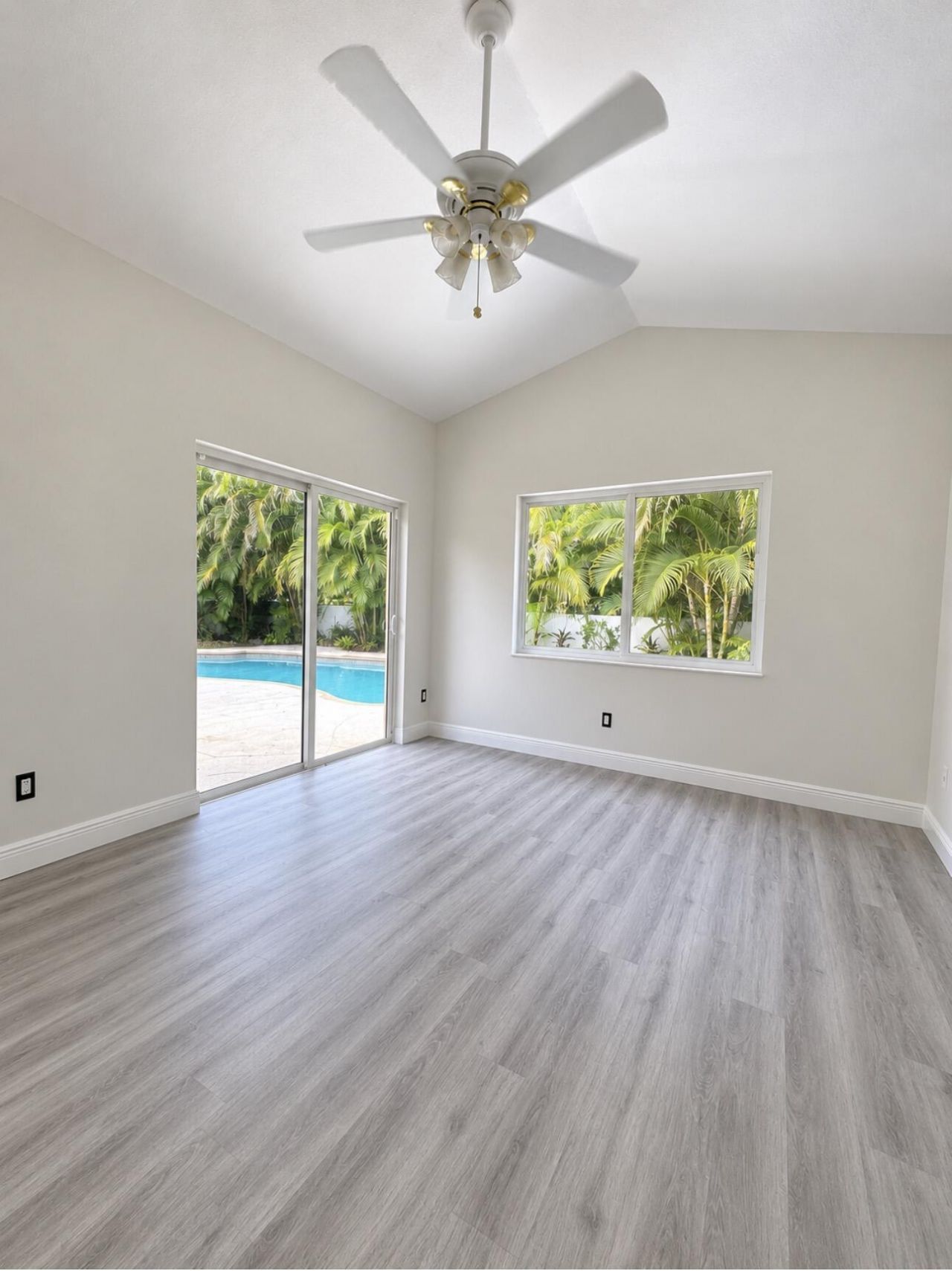 2465 Kimmie Drive, Hollywood, FL 33026 Photo