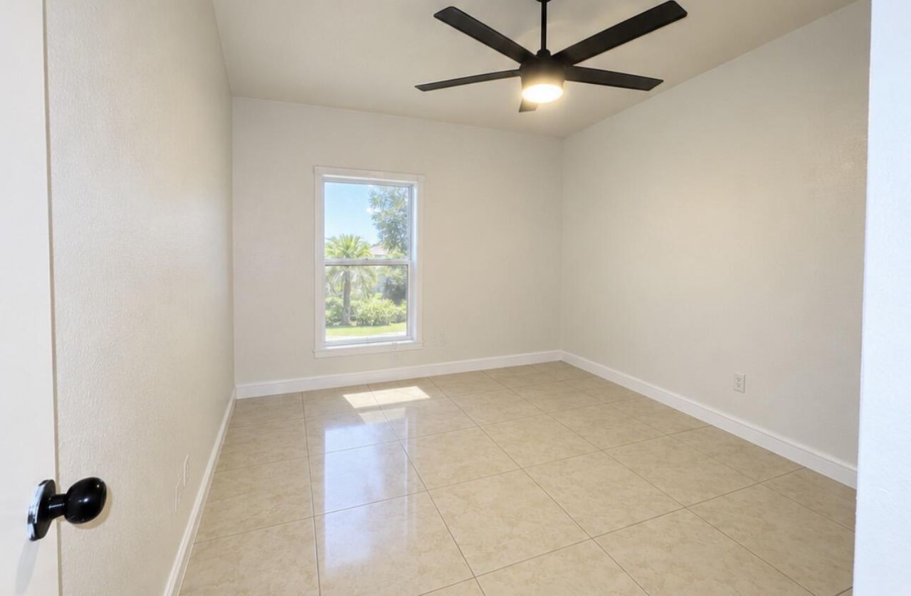 2465 Kimmie Drive, Hollywood, FL 33026 Photo