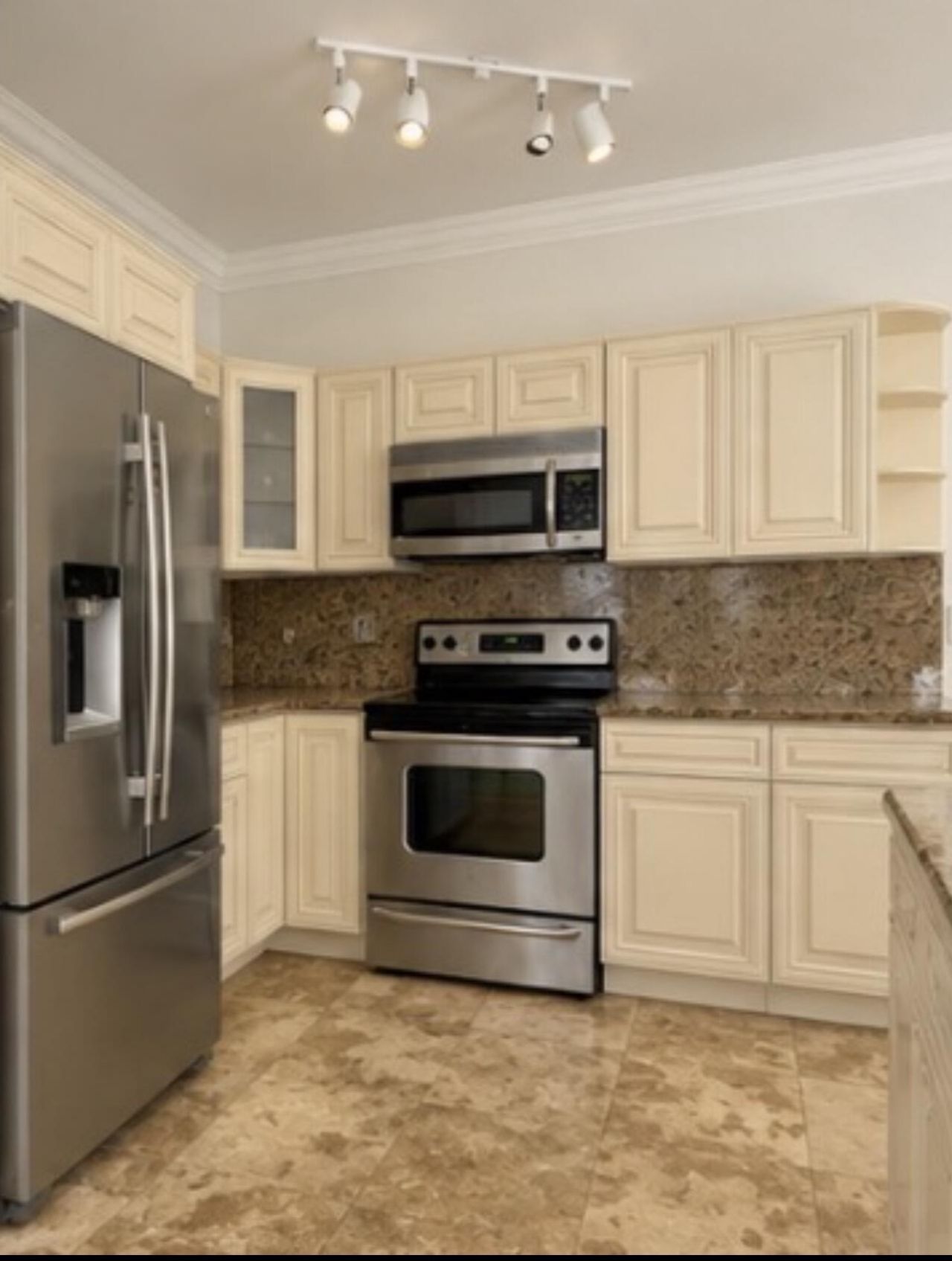 2465 Kimmie Drive, Hollywood, FL 33026 Photo