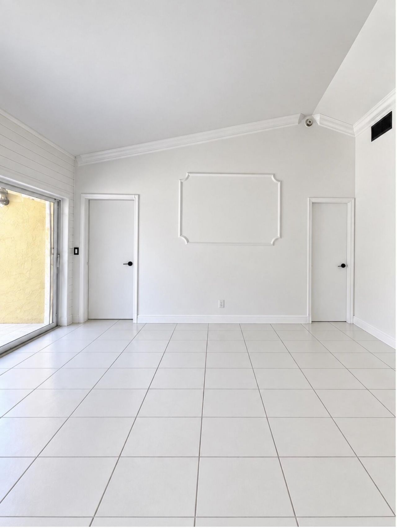 2465 Kimmie Drive, Hollywood, FL 33026 Photo