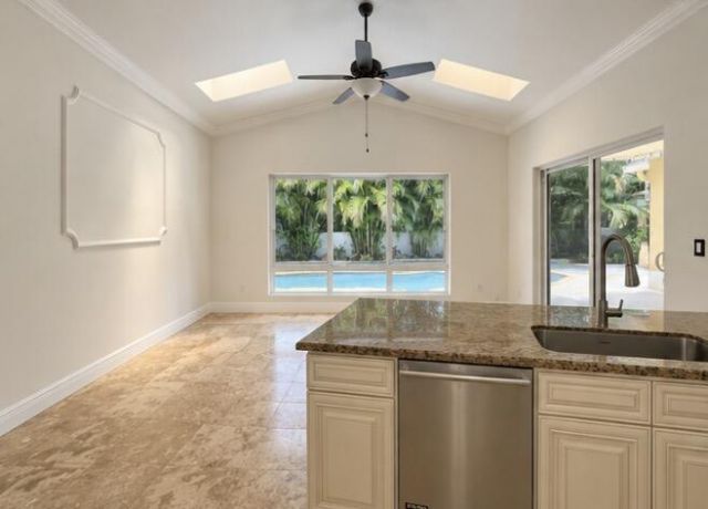 2465 Kimmie Drive, Hollywood, FL 33026 Photo