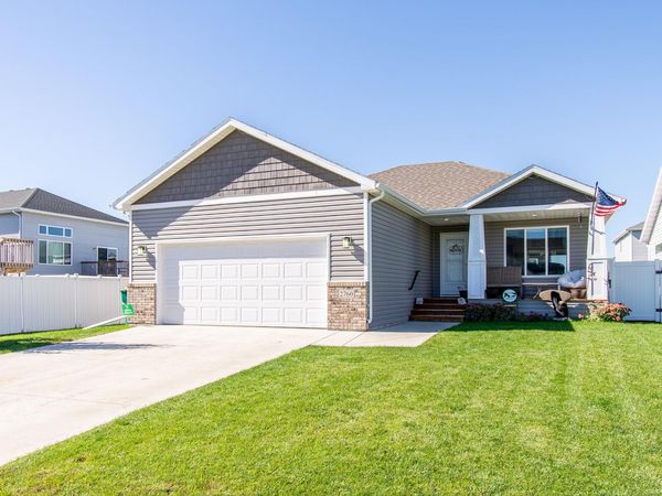 2760 Westwood Street W, West Fargo, ND 58078