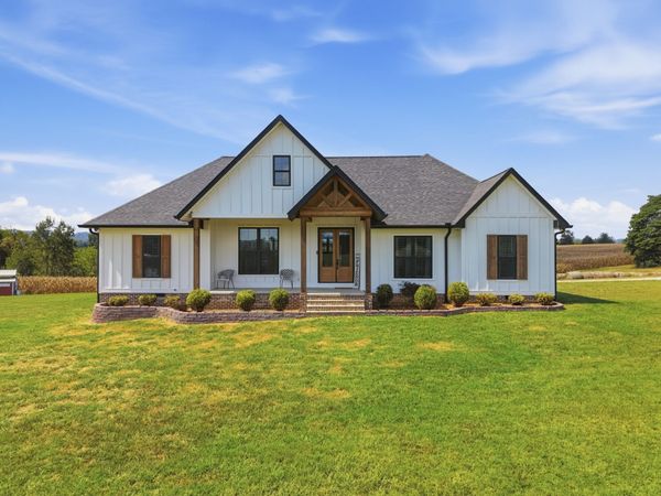 668 Jolley Rd , Doyle, TN 38559