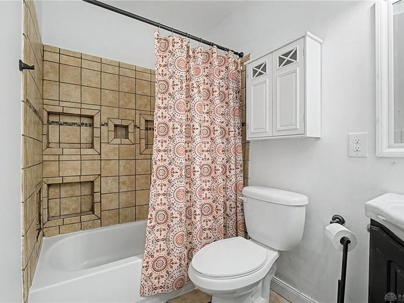 2517 Foxchase Court, Troy, OH 45373 Photo 16