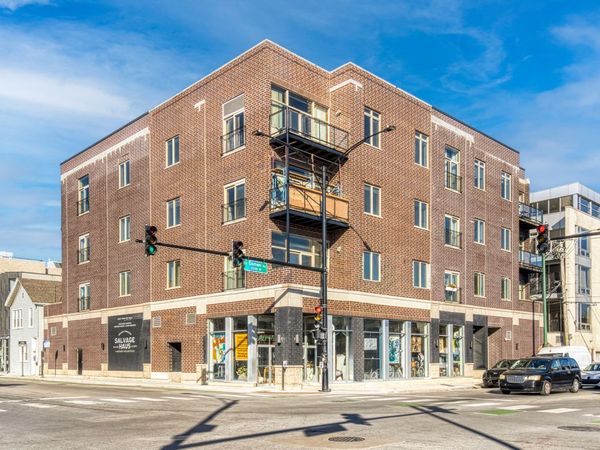 500 N DAMEN Avenue, Unit 307, Chicago, IL 60622