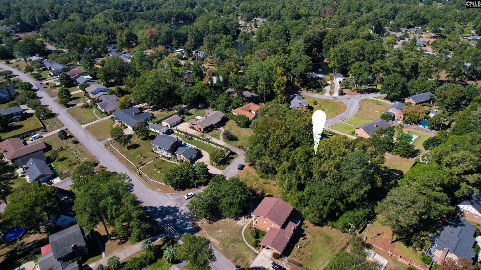 300 Harrow Drive  Photo 18