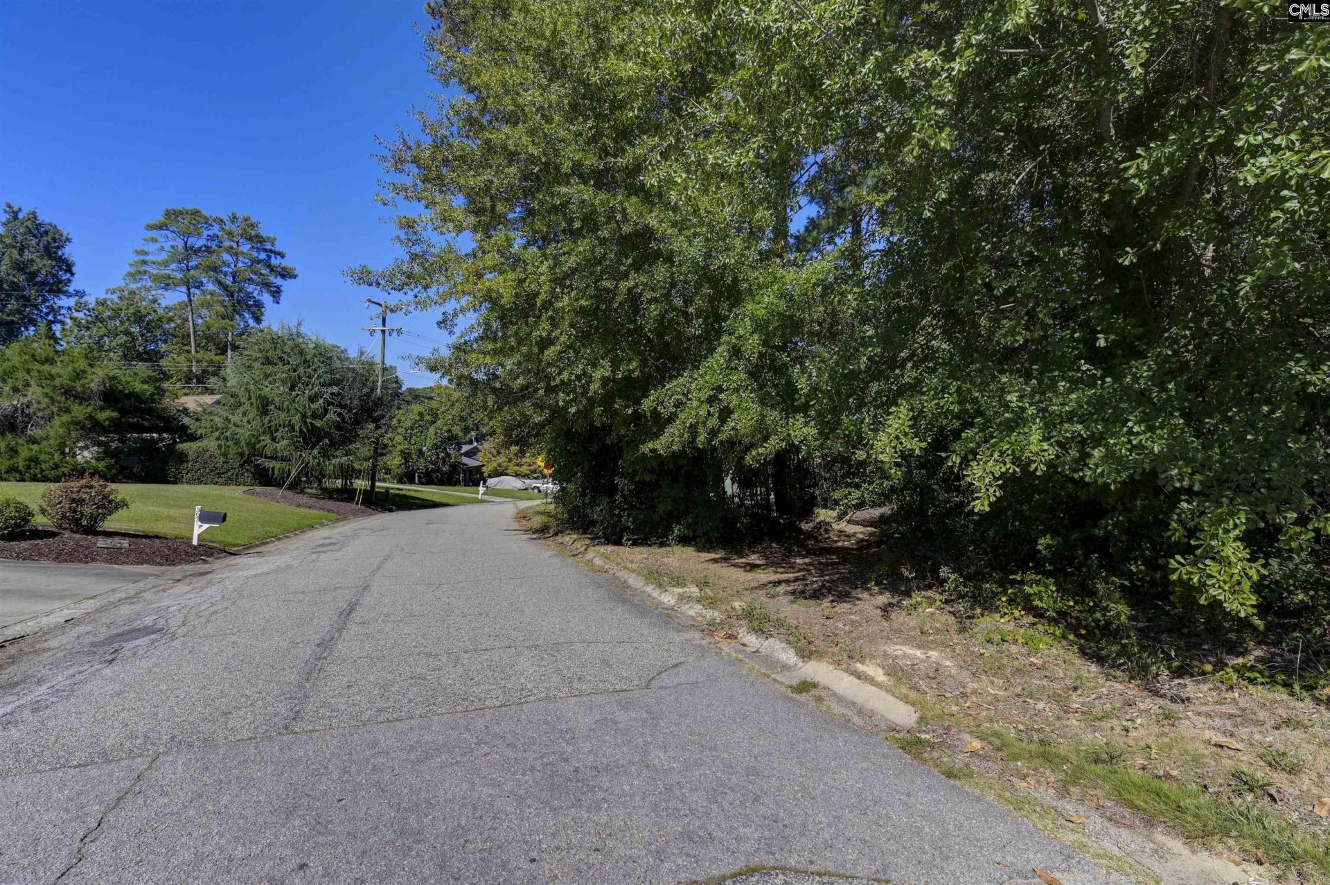 300 Harrow Drive  Photo 8