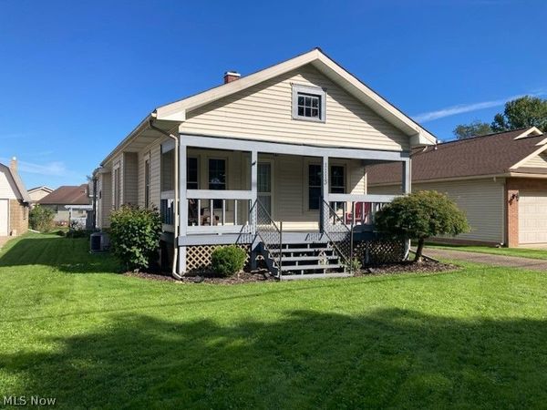 1113 S Broadway Street , New Philadelphia, OH 44663