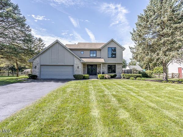 6062 Forest Edge Drive , Whitehouse, OH 43571