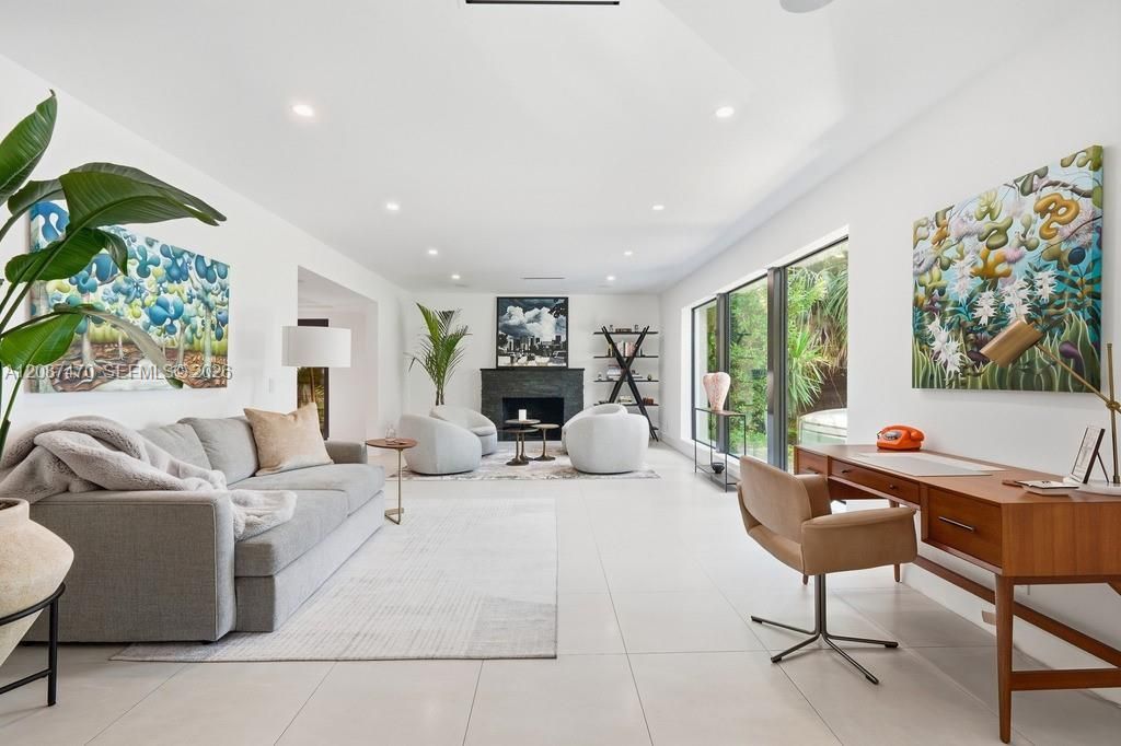 2225 Meridian Ave, Miami Beach, FL 33139 Photo