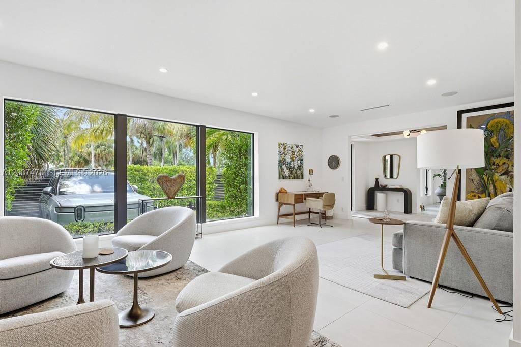 2225 Meridian Ave, Miami Beach, FL 33139 Photo