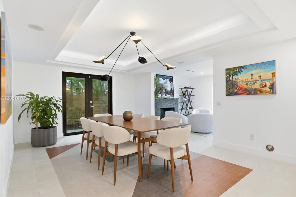 2225 Meridian Ave, Miami Beach, FL 33139 Photo