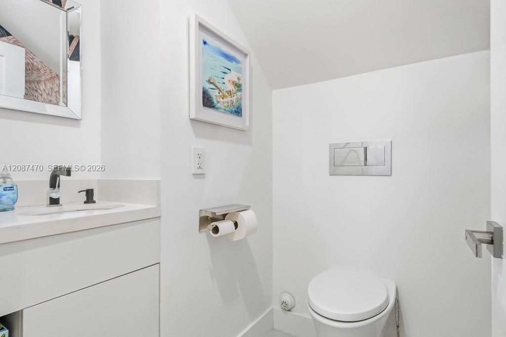 2225 Meridian Ave, Miami Beach, FL 33139 Photo