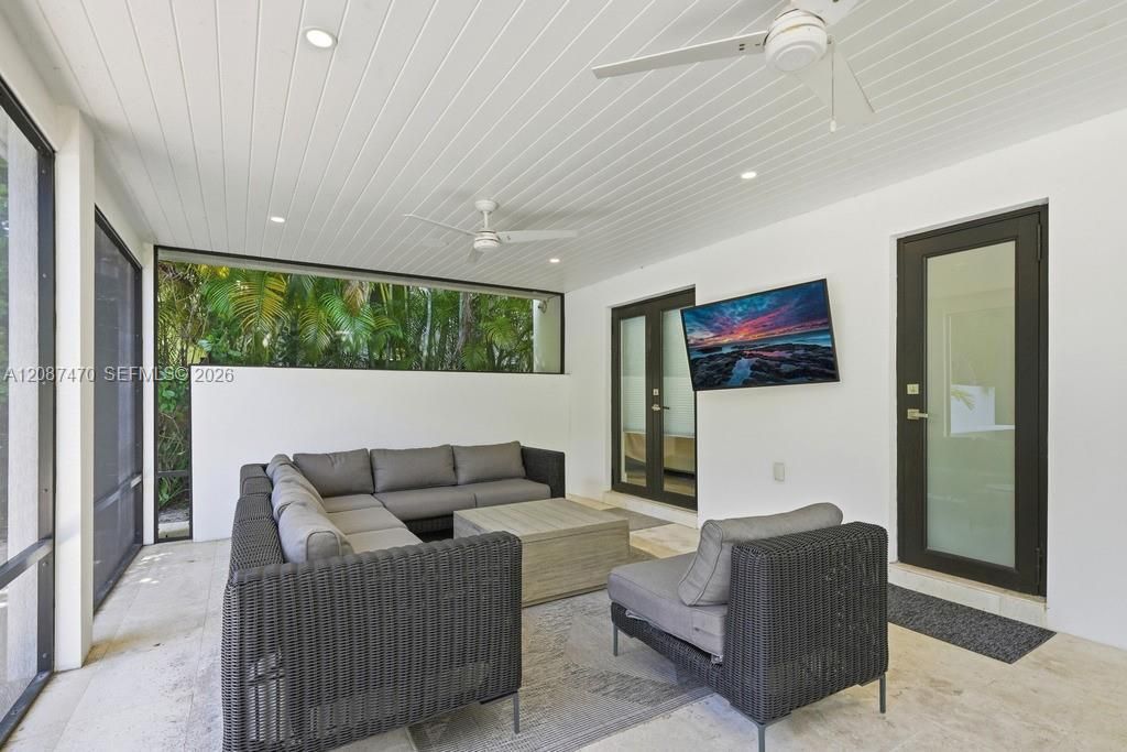 2225 Meridian Ave, Miami Beach, FL 33139 Photo
