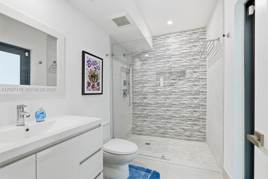 2225 Meridian Ave, Miami Beach, FL 33139 Photo