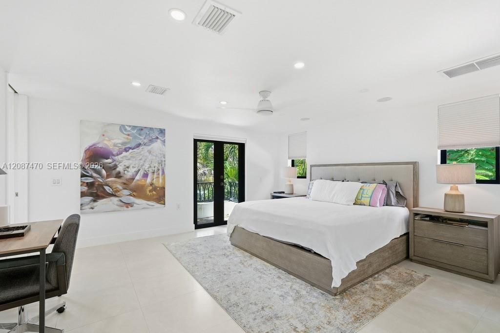 2225 Meridian Ave, Miami Beach, FL 33139 Photo