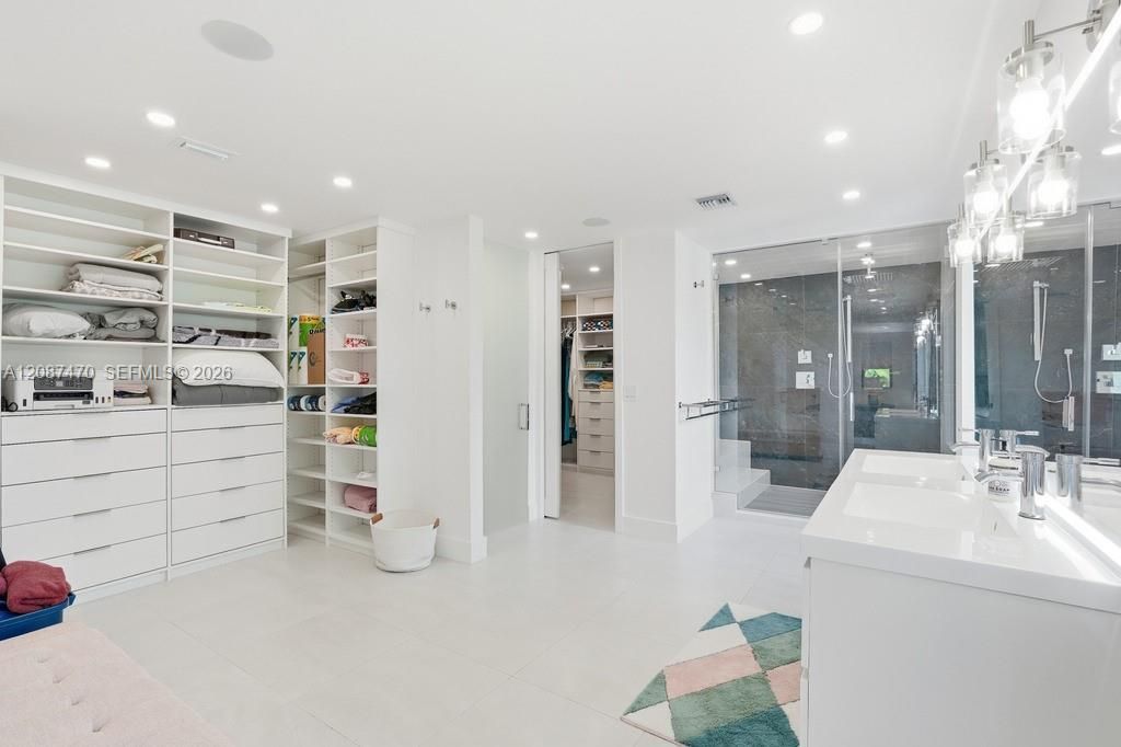 2225 Meridian Ave, Miami Beach, FL 33139 Photo