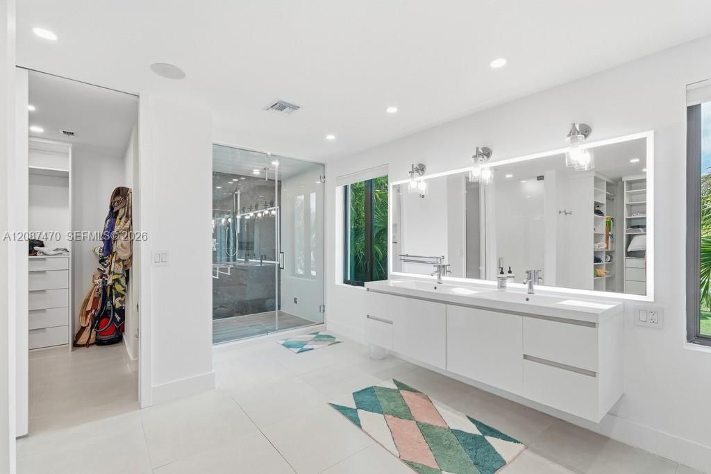2225 Meridian Ave, Miami Beach, FL 33139 Photo