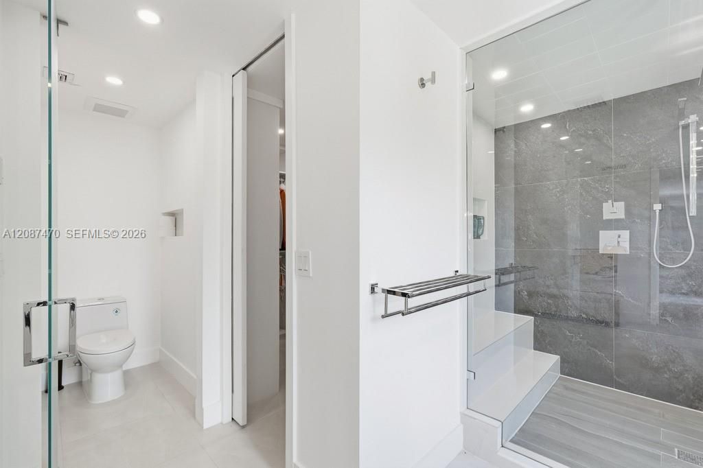 2225 Meridian Ave, Miami Beach, FL 33139 Photo