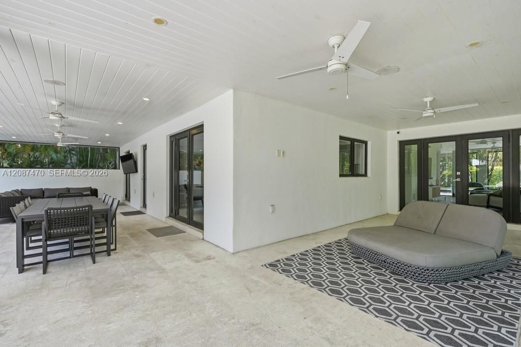 2225 Meridian Ave, Miami Beach, FL 33139 Photo
