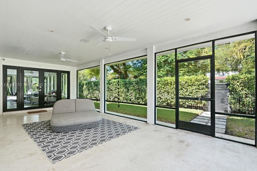 2225 Meridian Ave, Miami Beach, FL 33139 Photo