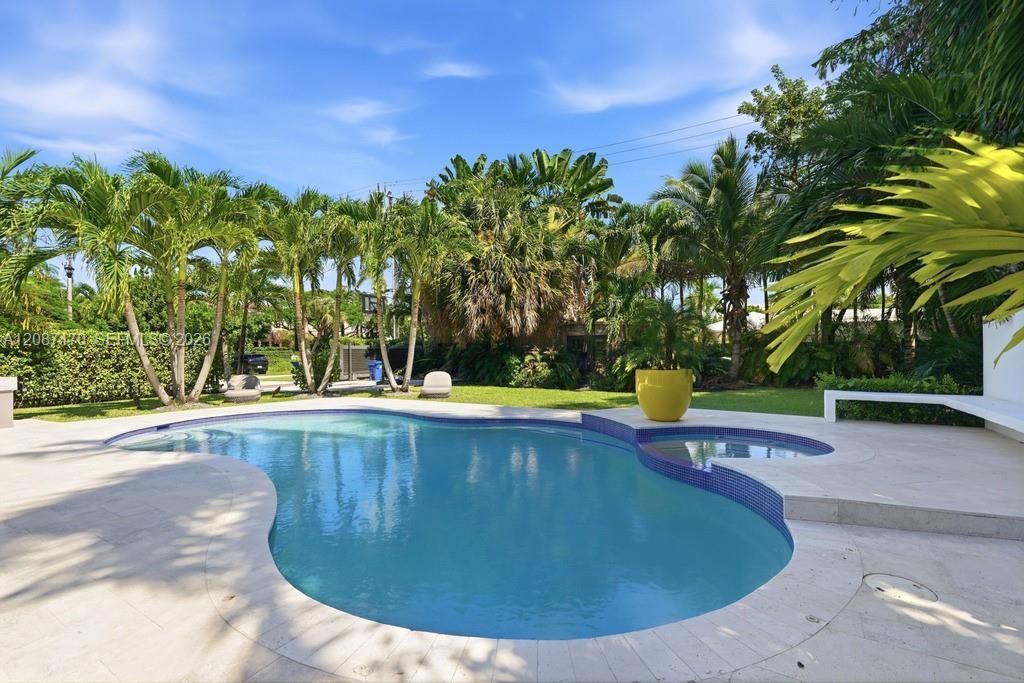 2225 Meridian Ave, Miami Beach, FL 33139 Photo