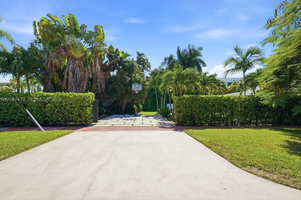 2225 Meridian Ave, Miami Beach, FL 33139 Photo