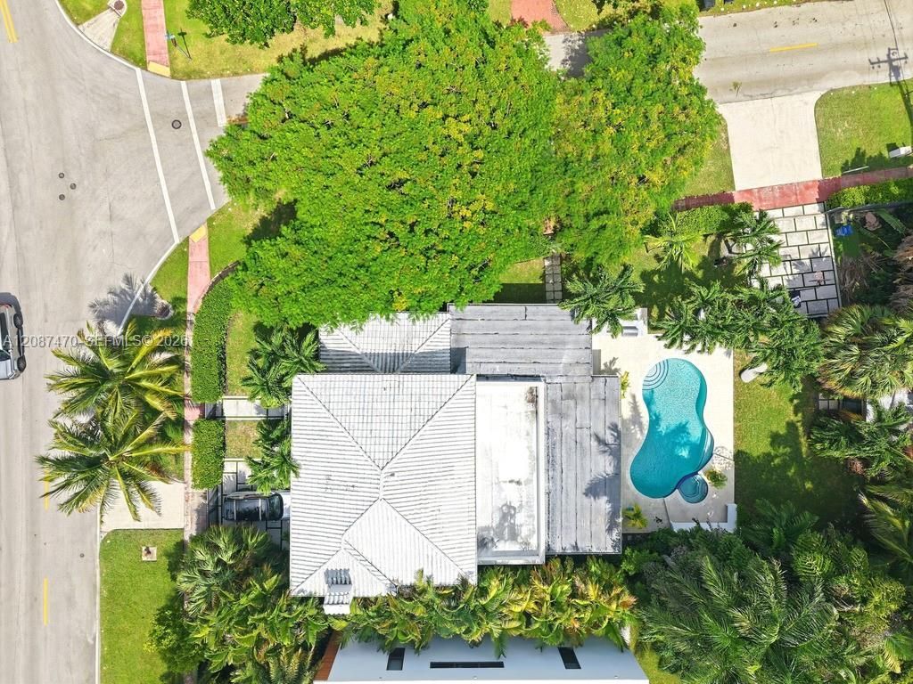 2225 Meridian Ave, Miami Beach, FL 33139 Photo