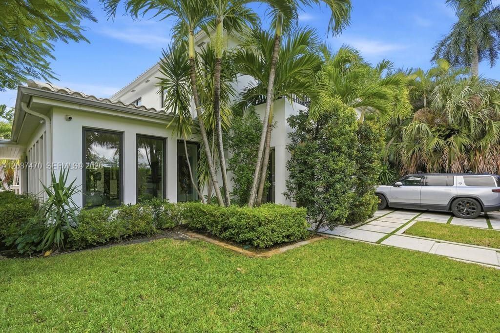2225 Meridian Ave, Miami Beach, FL 33139 Photo