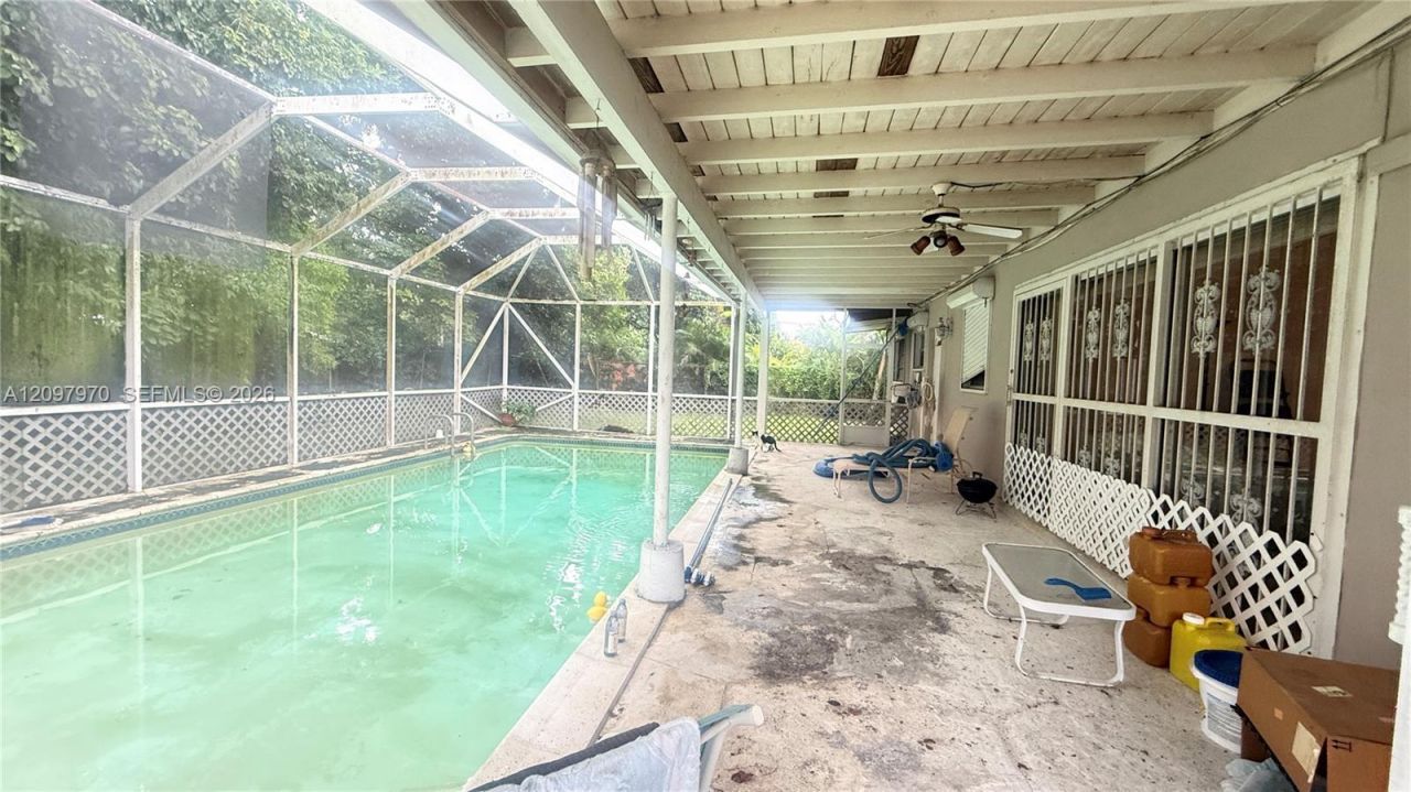 9325 SW 178th Ter , Palmetto Bay, FL 33157 Photo