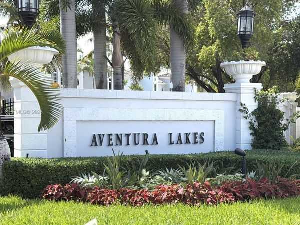 3191 NE 211th Ter , Aventura, FL 33180