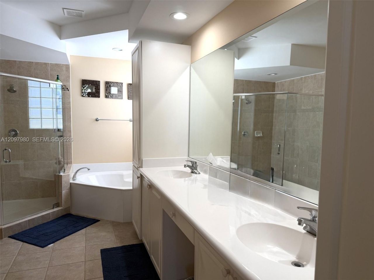 3191 NE 211th Ter , Aventura, FL 33180 Photo