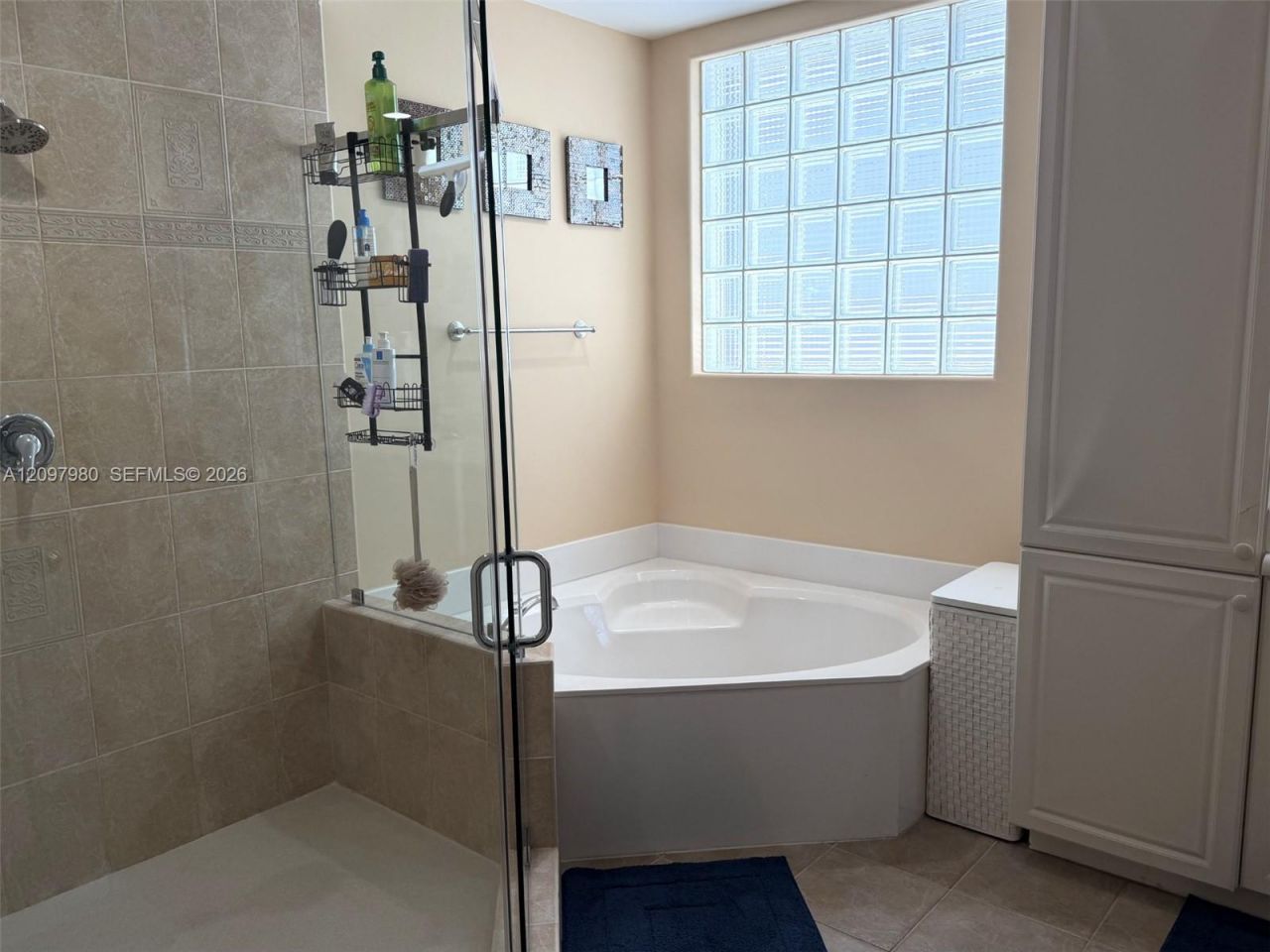 3191 NE 211th Ter , Aventura, FL 33180 Photo