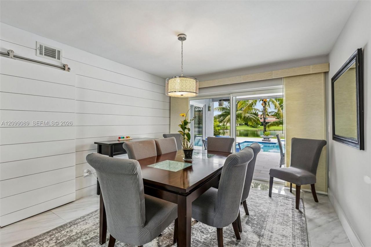 5821 Hawkes Bluff Ave , Davie, FL 33331 Photo