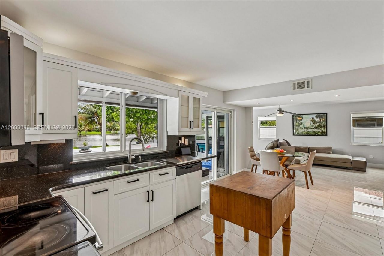 5821 Hawkes Bluff Ave , Davie, FL 33331 Photo