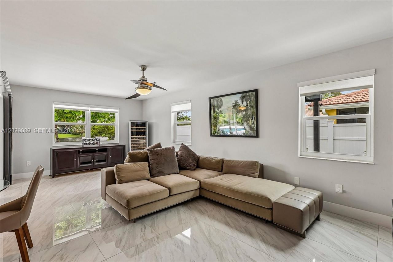 5821 Hawkes Bluff Ave , Davie, FL 33331 Photo