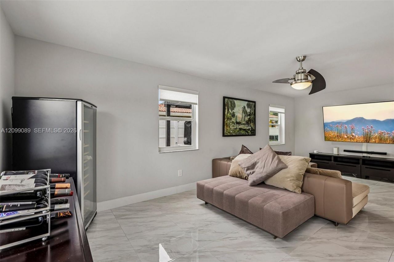 5821 Hawkes Bluff Ave , Davie, FL 33331 Photo