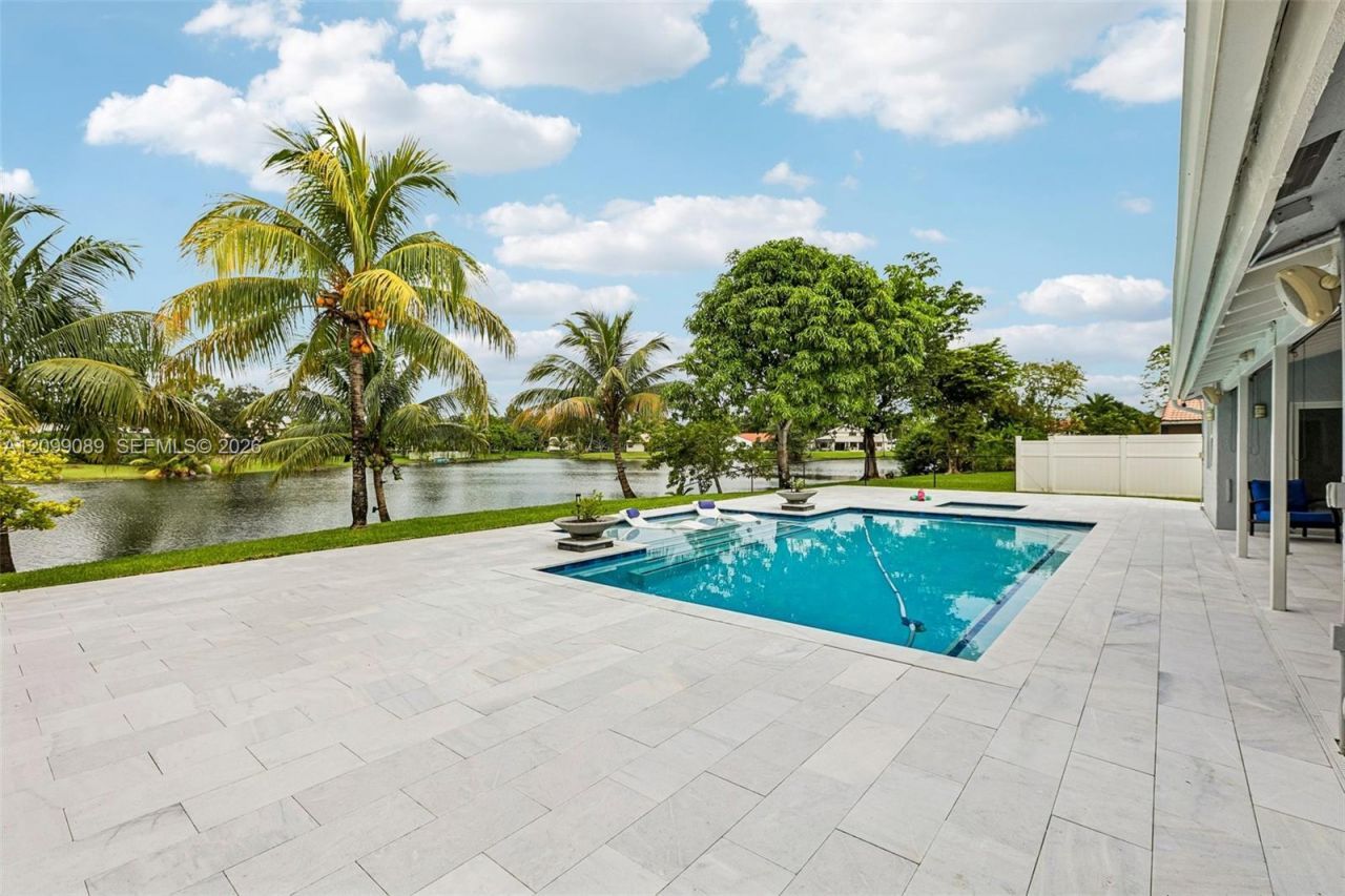 5821 Hawkes Bluff Ave , Davie, FL 33331 Photo