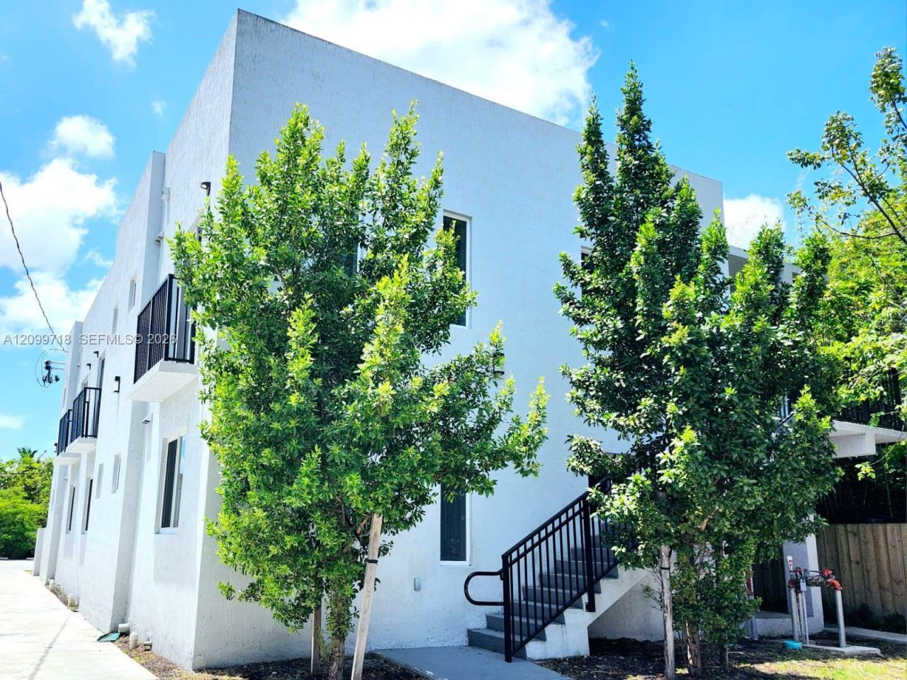 580 NW 34th St, Unit 5, Miami, FL 33127 Photo