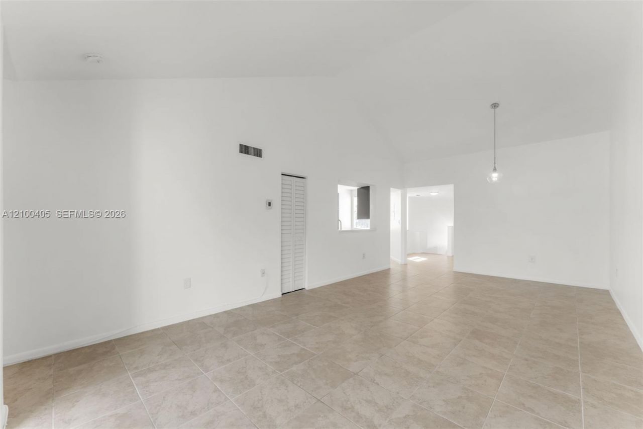 4737 NW 97th Ct , Unit 58, Doral, FL 33178 Photo