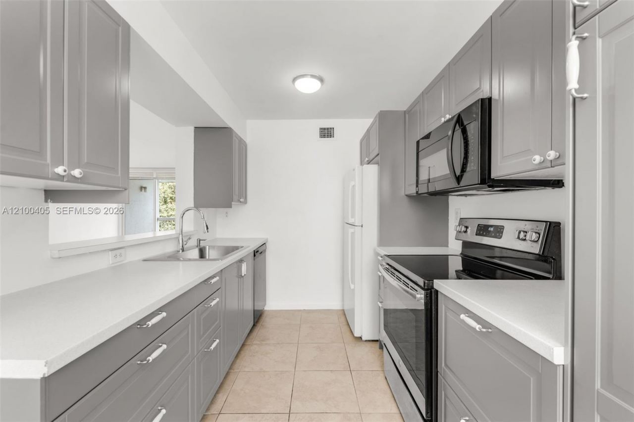 4737 NW 97th Ct , Unit 58, Doral, FL 33178 Photo