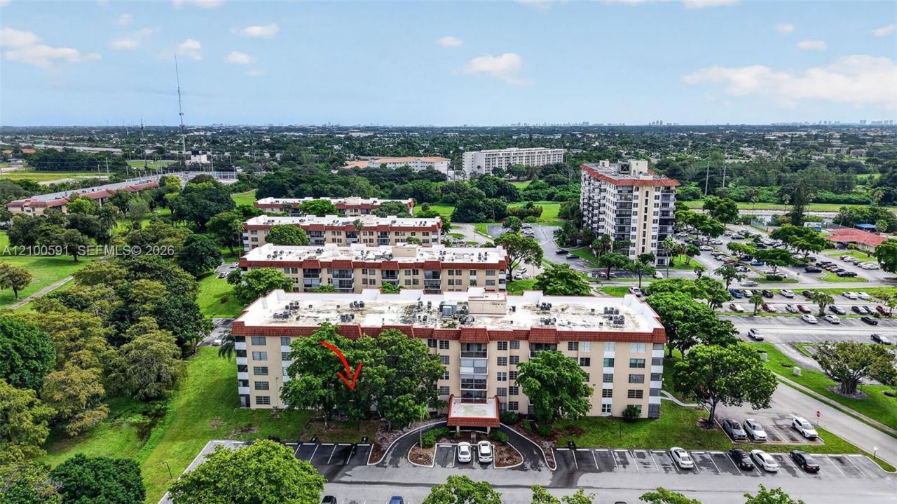 4172 Inverrary Dr , Unit 203, Lauderhill, FL 33319 Photo