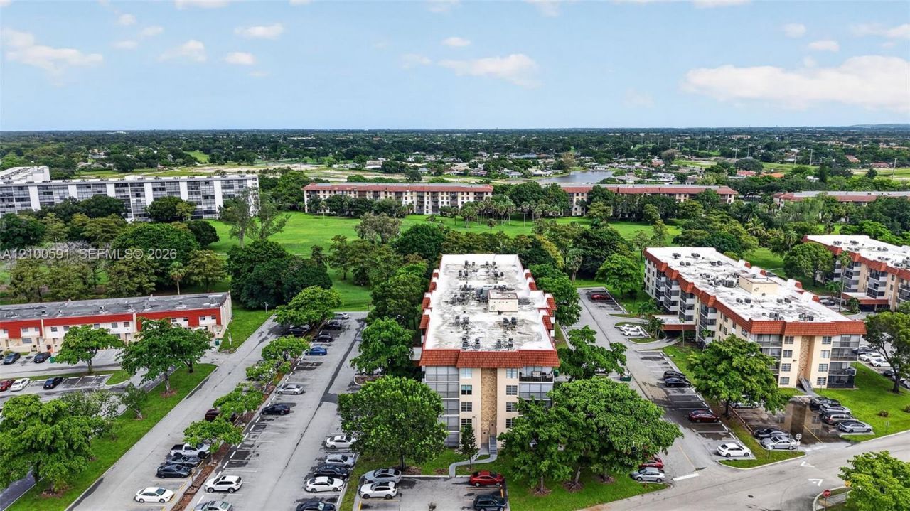 4172 Inverrary Dr , Unit 203, Lauderhill, FL 33319 Photo